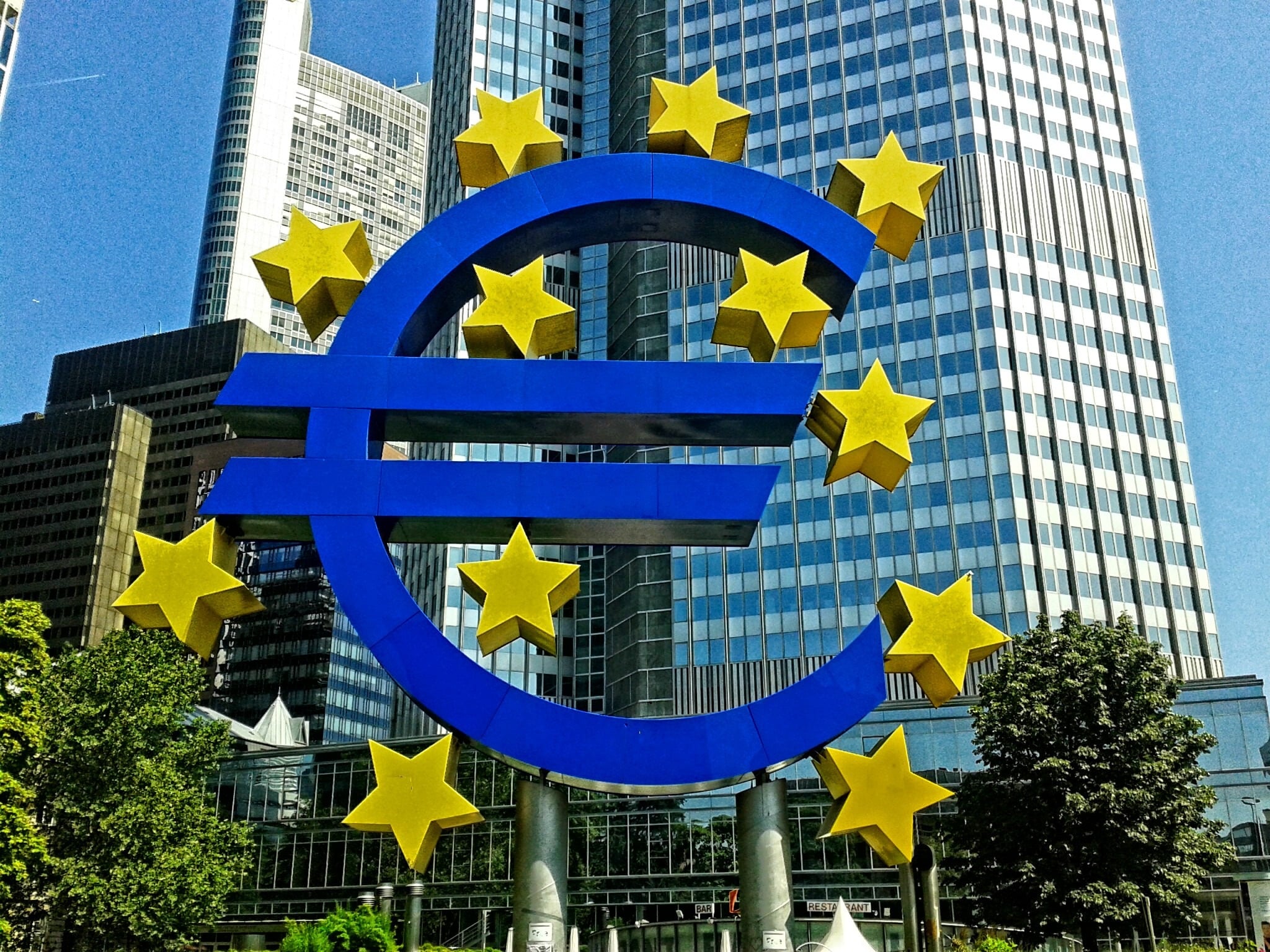 Hausse des taux de la BCE : ce qui change pour les français et pour les entreprises